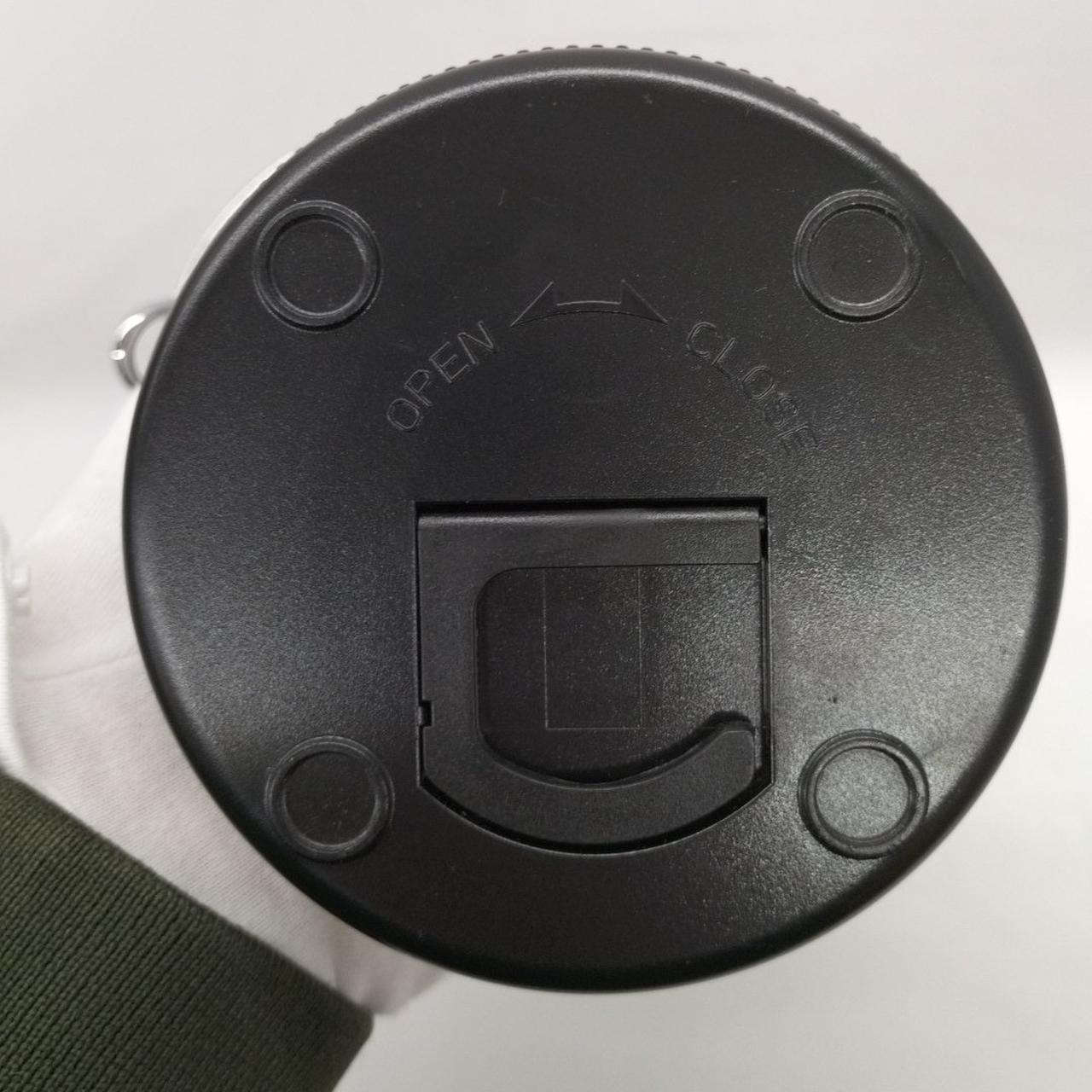 底面に収納式のフックつき