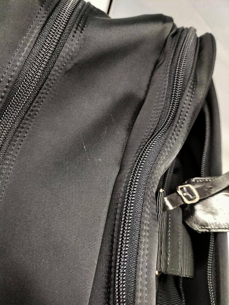 上面に汚れあります。