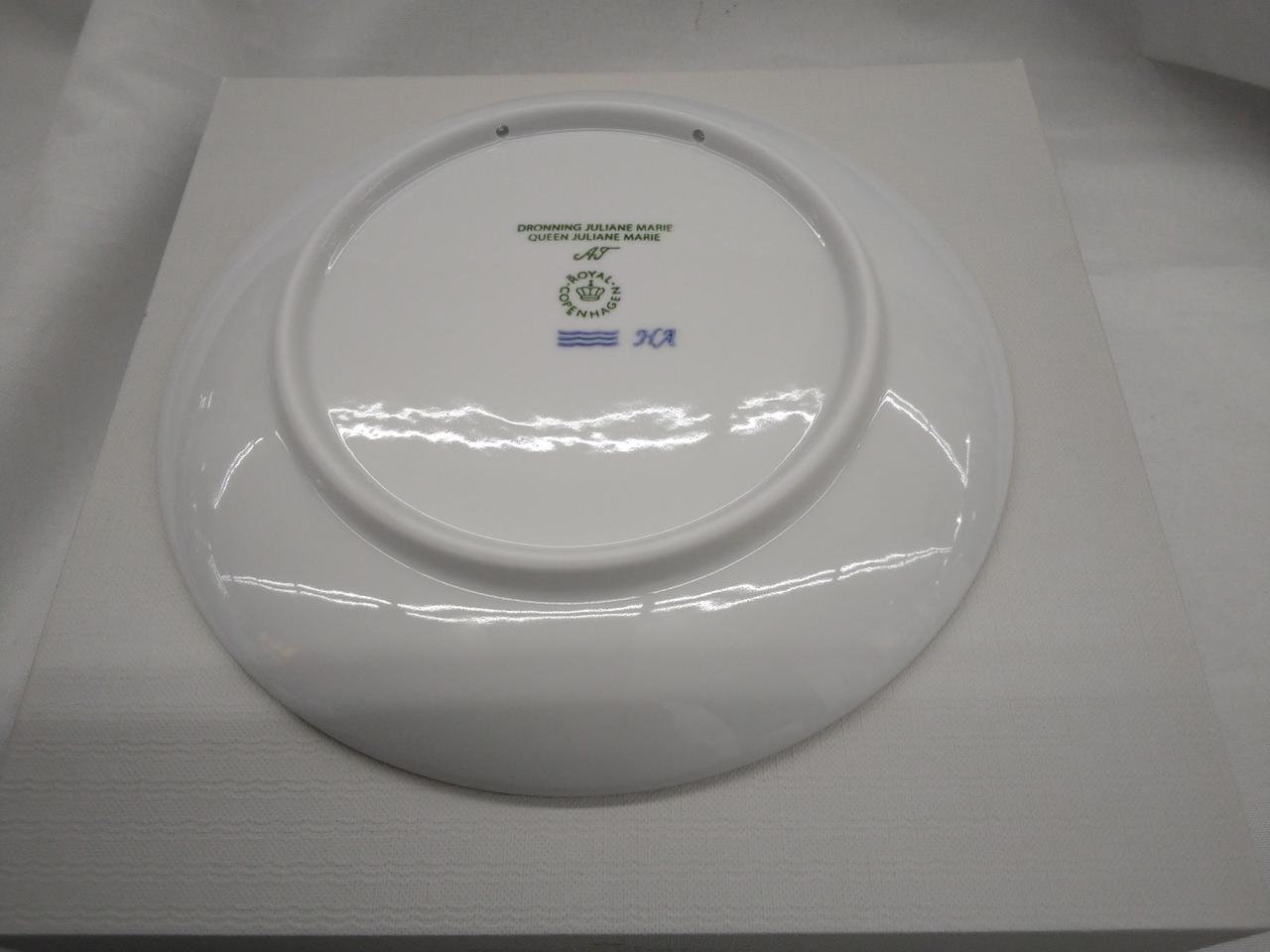 ロイヤルコペンハーゲン白鳥②-1 掲載長い為本日のみ価格終了いたします 楽天市場】ロイヤルコペンハーゲン イヤープレート2025年【証明