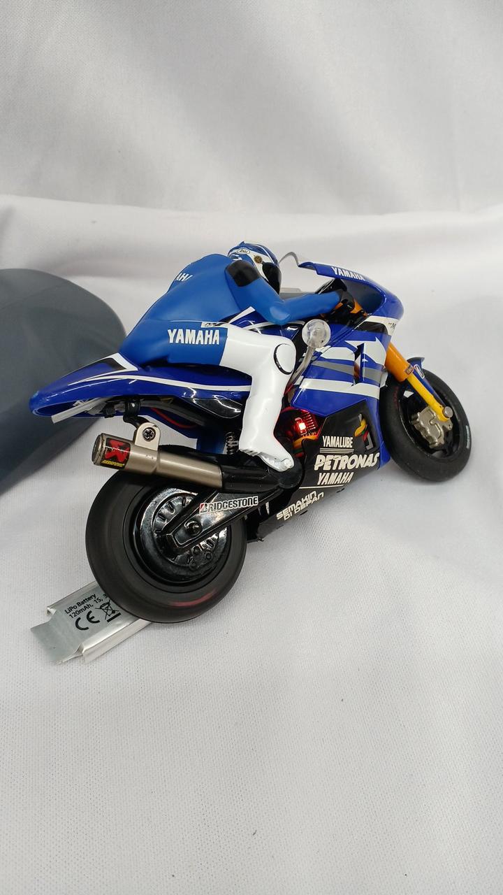 京商 KYOSHO ミニッツ モトレーサー YAMAHA YZR-M1 ミニッツモトレーサー YAMAHA YZR-M1 2011 No.1 ボディ/シャシー
