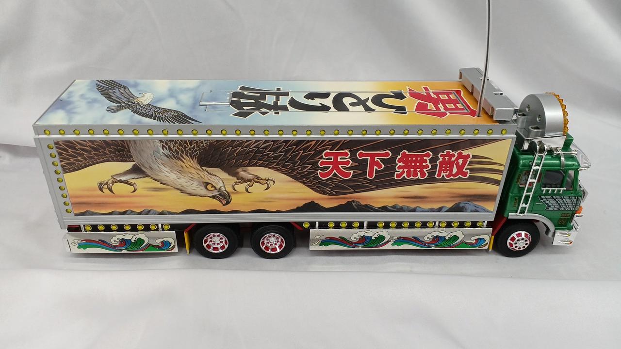 バンダイ(BANDAI)|1/32 RC トラック野郎|HARDOFFオフモール