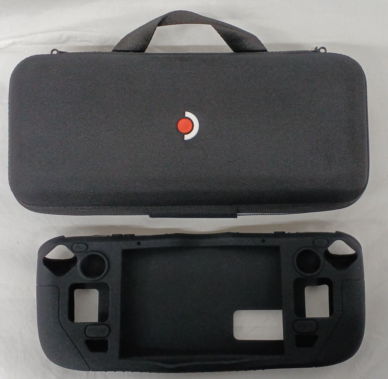 ケース（上）
シリコンケース（下）