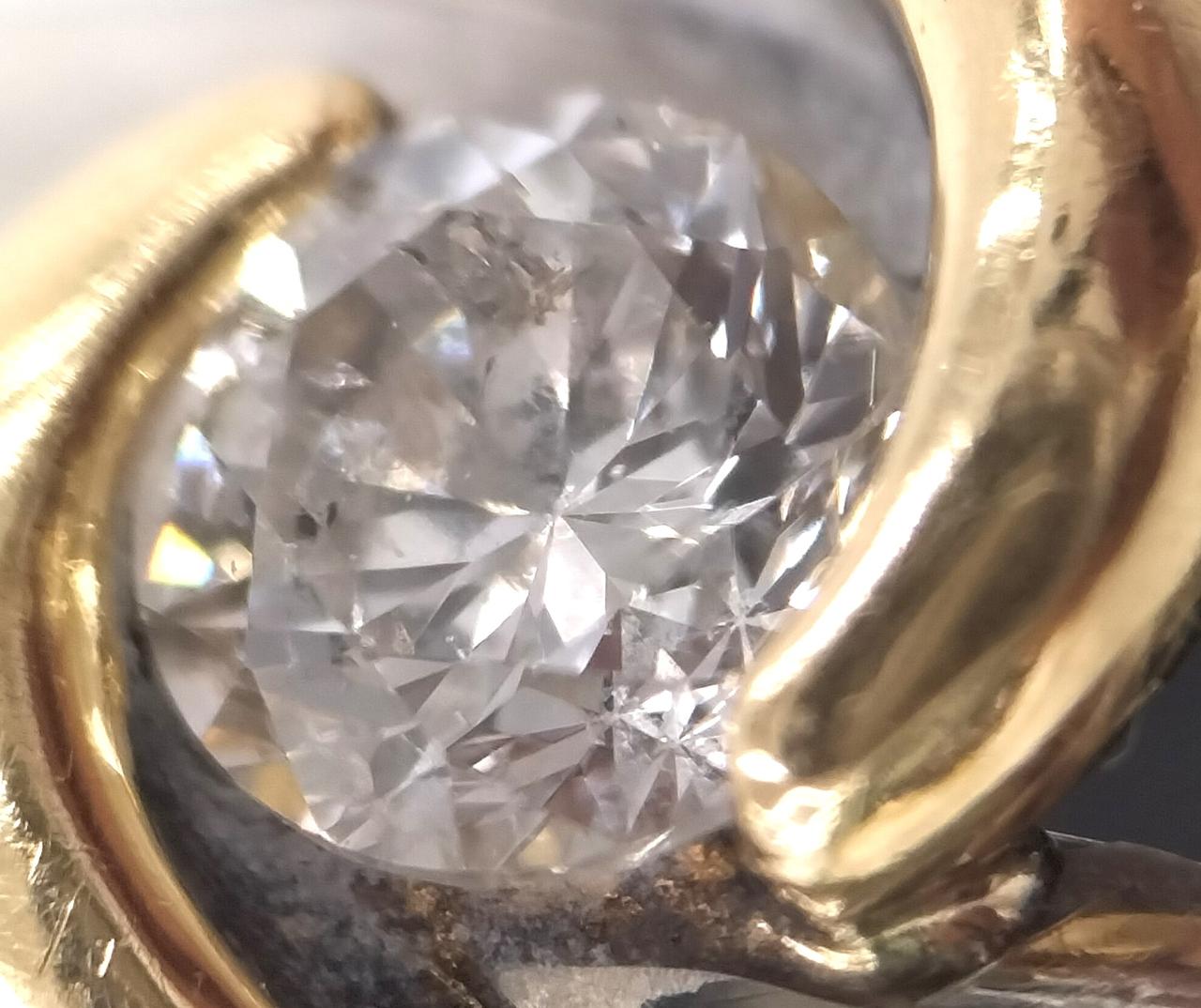 石に黒点等御座います