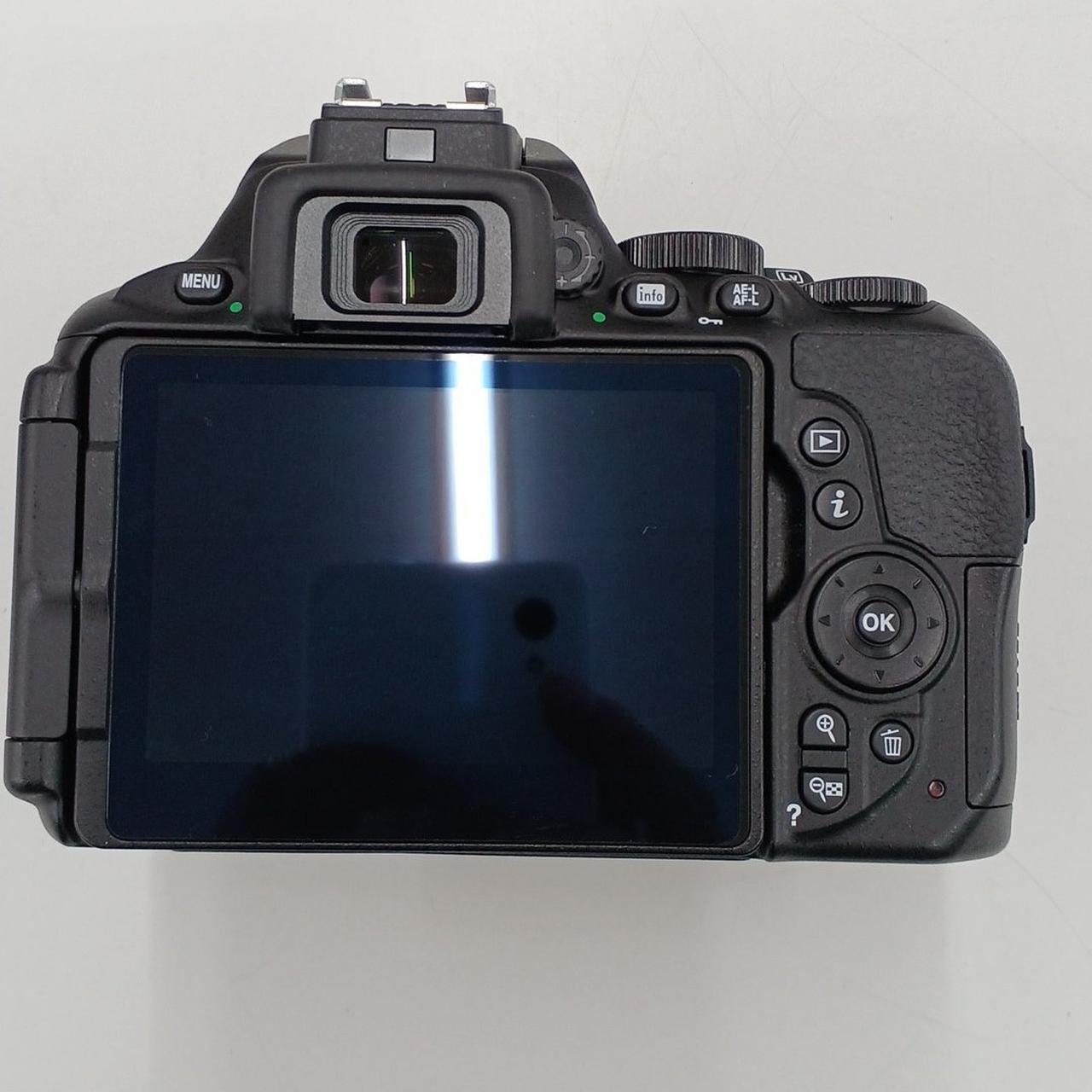 ✨思い出が芸術に✨Nikon D5600 ニコン✨ダブルレンズ✨デジタル一眼レフ Amazon | Nikon デジタル一眼レフカメラ D5600 ダブルズーム