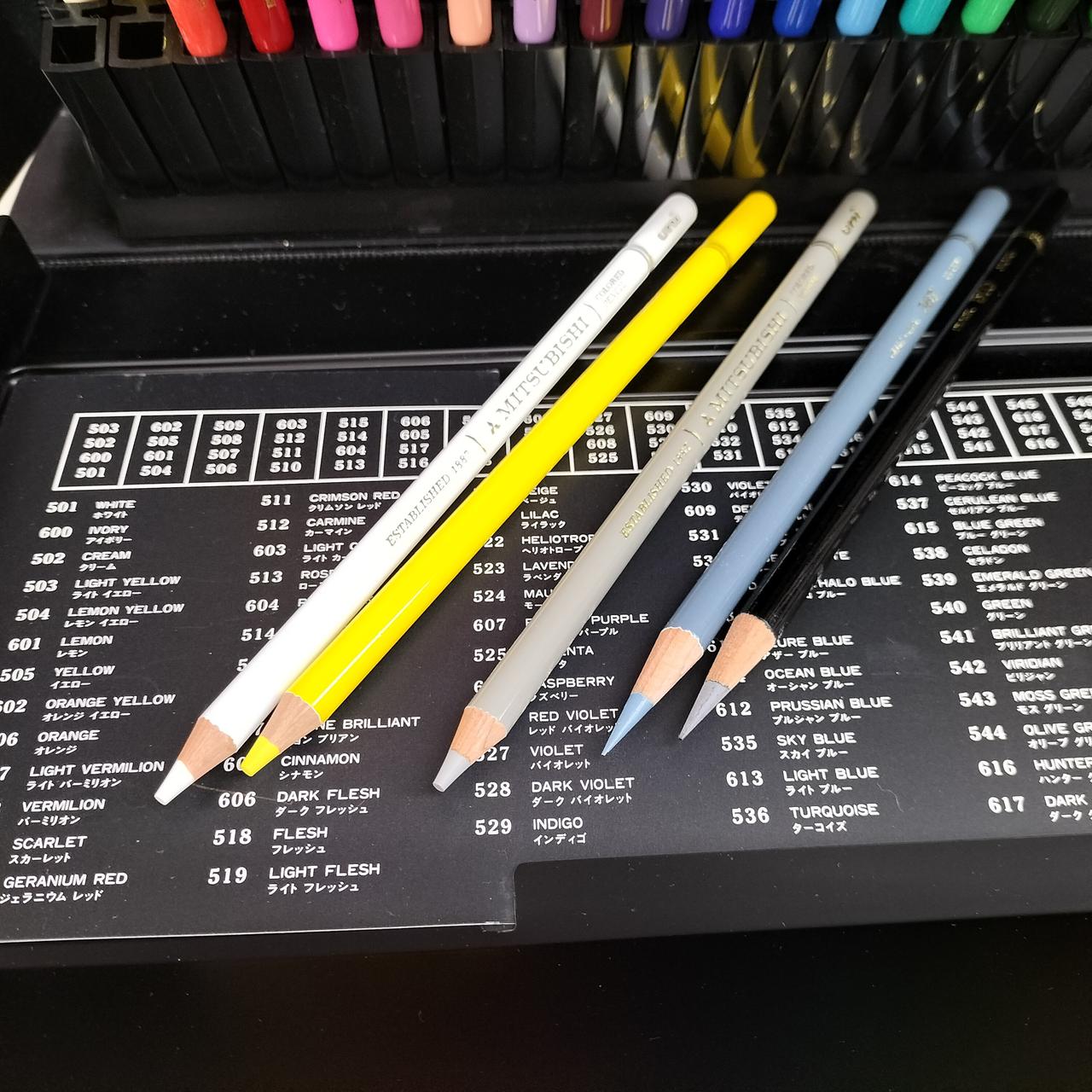 この他、削り方の違うペンシルあります