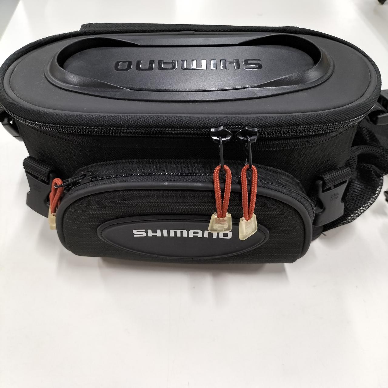 ファスナートップに変色あり