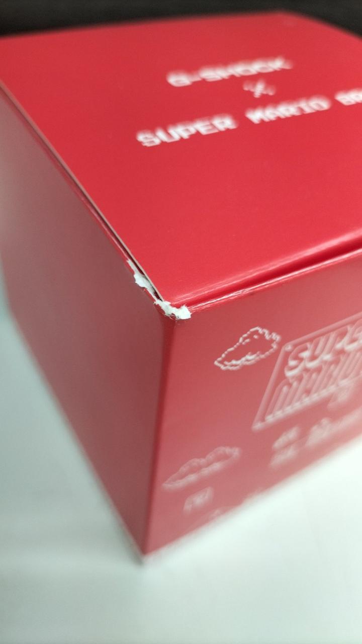 外箱ダメージです