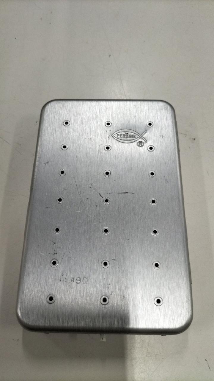 キズが目立ちます