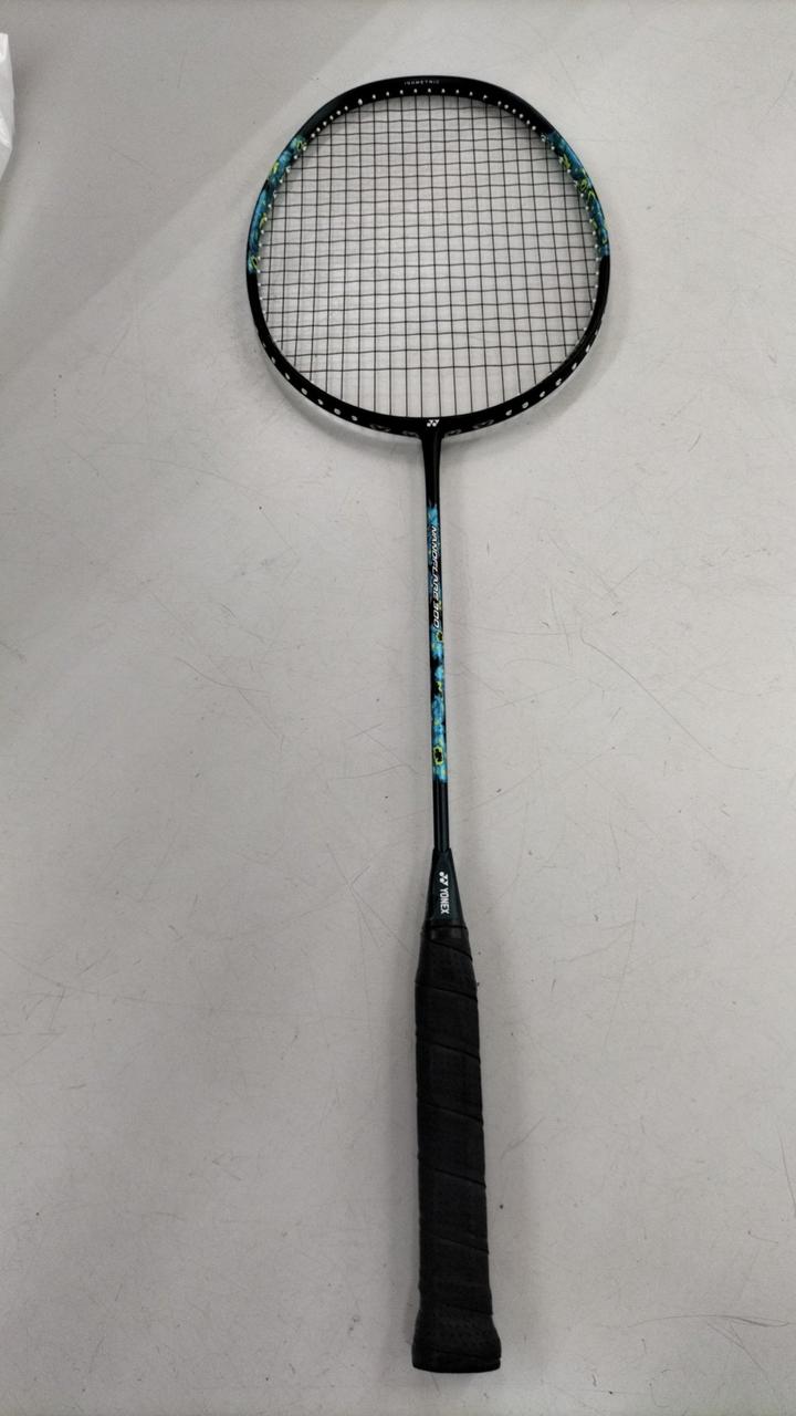 本体のみ。ケースなし。