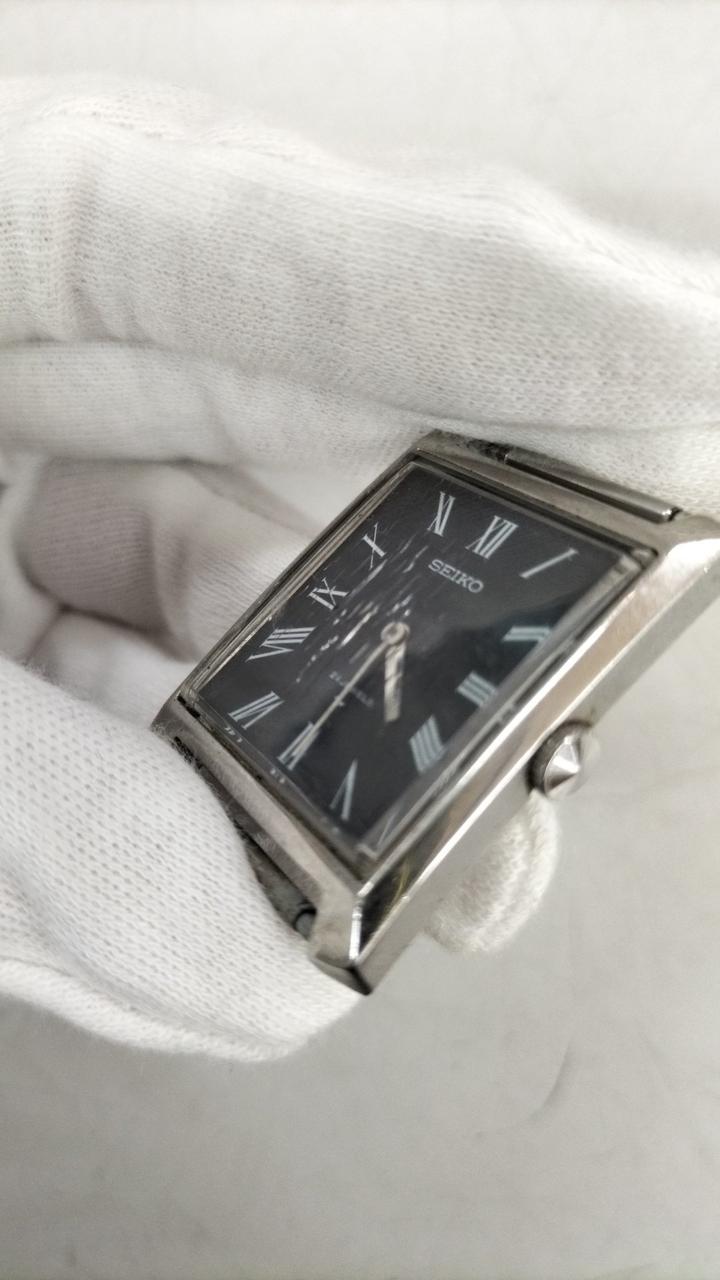 表面キズ見受けられます