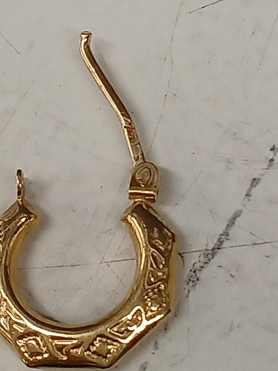 付け根に750の刻印あり