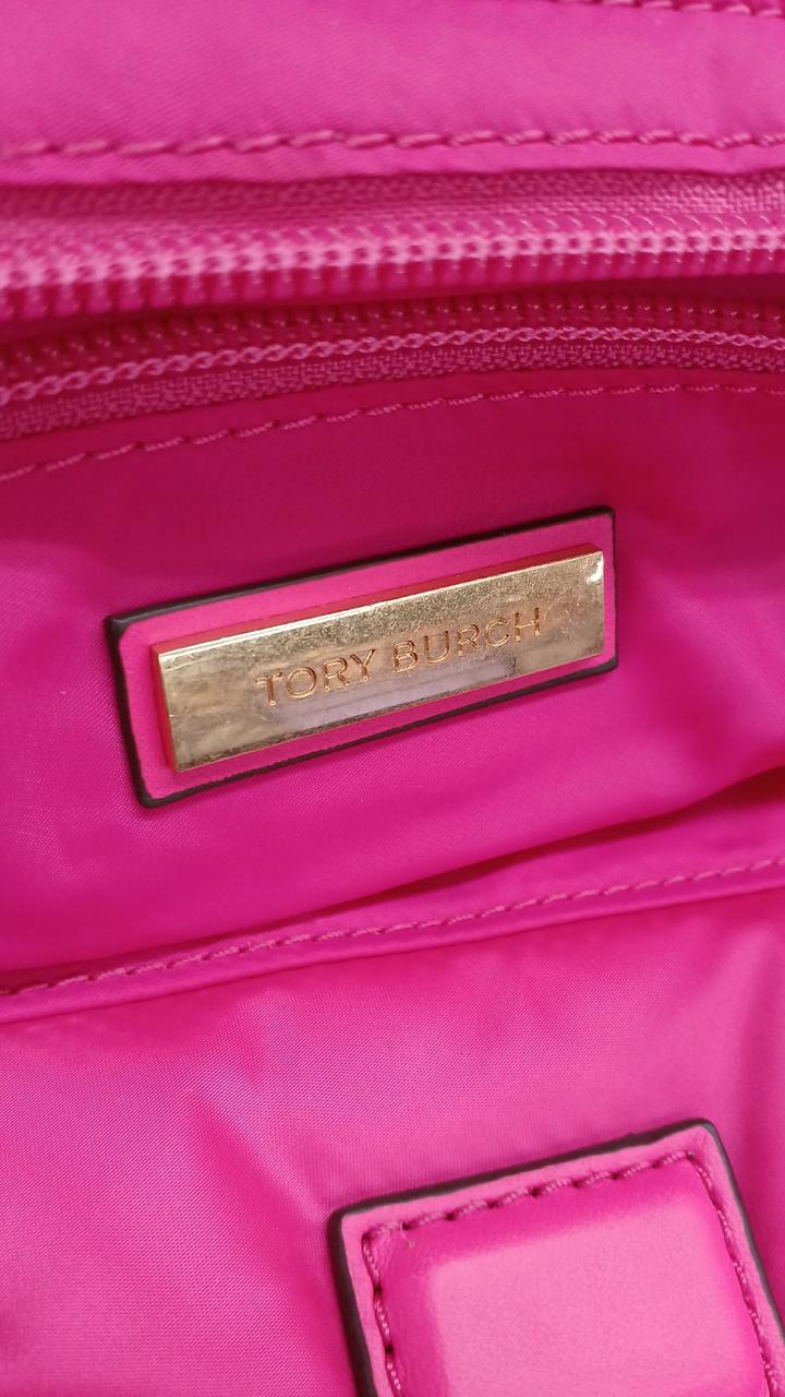 プレートに細かいキズが見受けられます