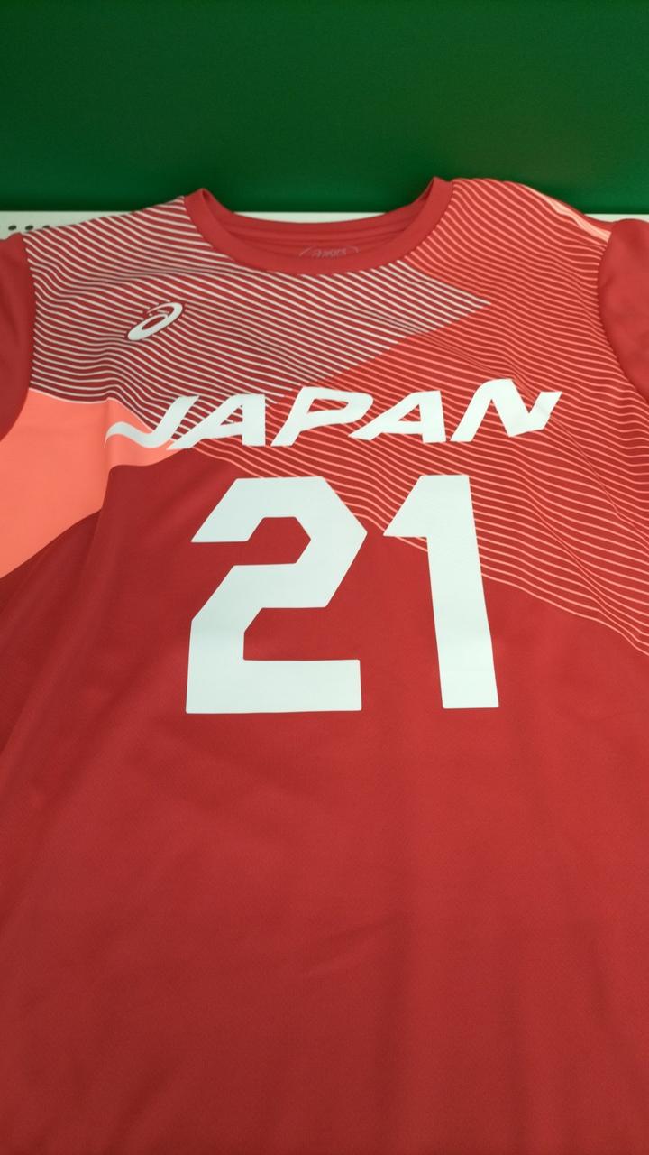 シミ、剥がれなしです。