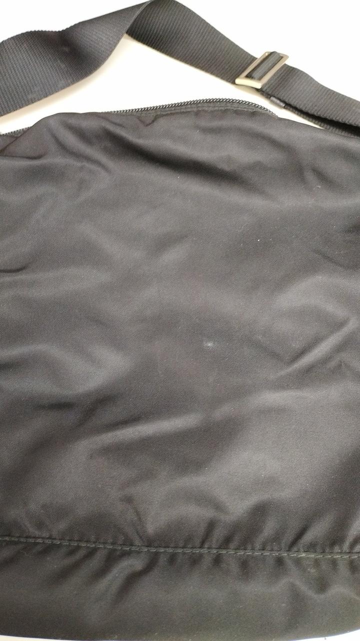 小さな汚れあり