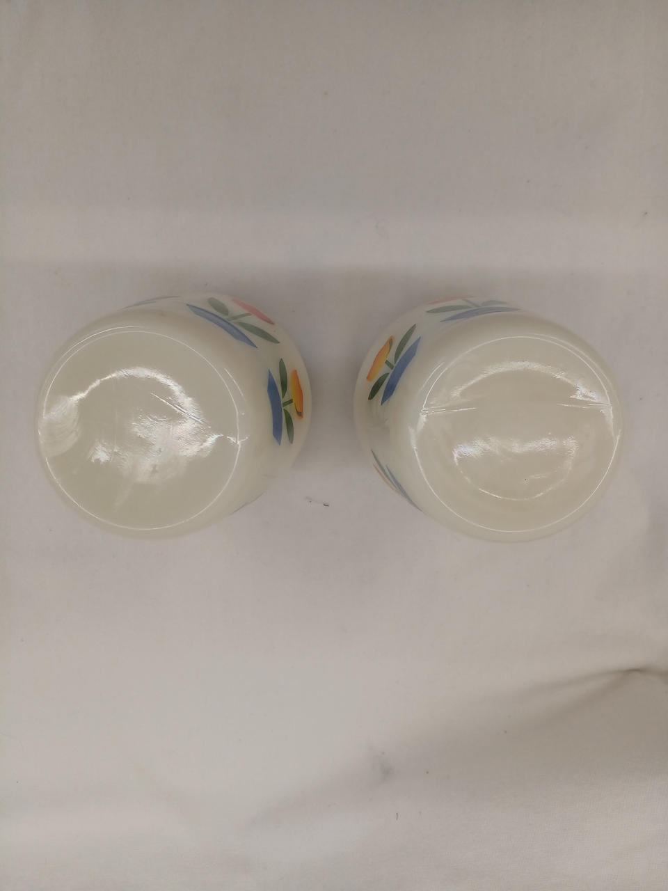 ファイヤーキング　チューリップ　ソルトアンドペッパー Fire-King チューリップ柄 ソルト&ペッパー セット