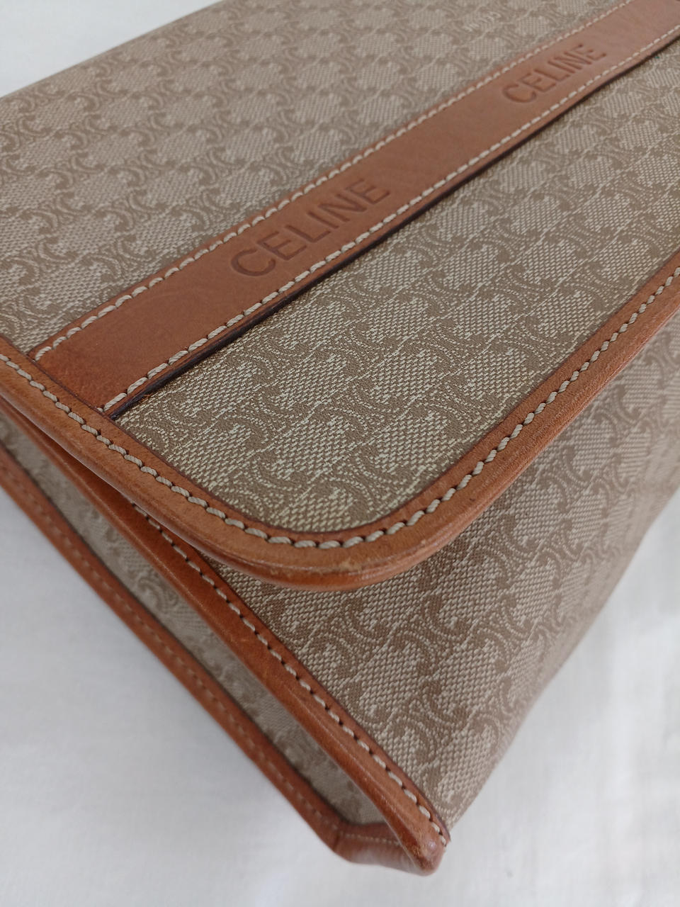 角スレ・色ヤケあり