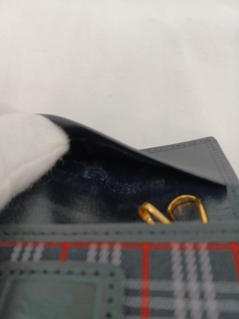 劣化あり　白っぽい剥がれあり