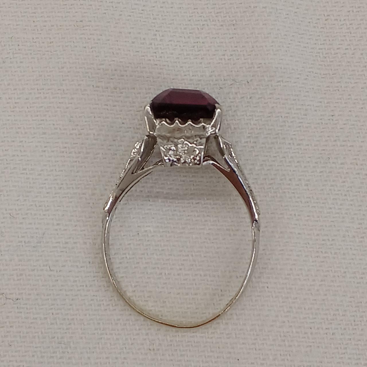 歪み・変色あり