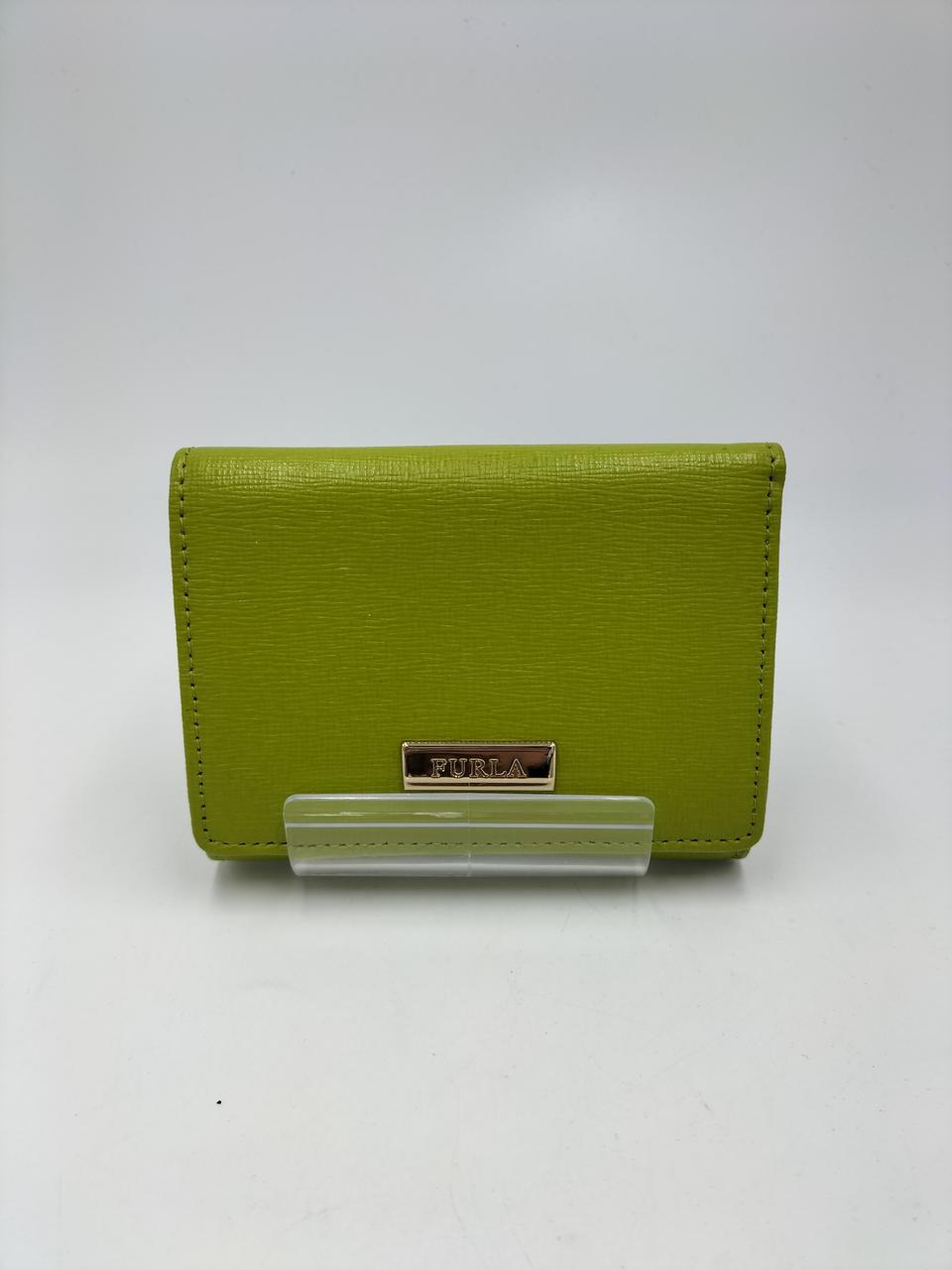 未使用に近い FURLA フルラ 三つ折り財布 オペラ グリーン 箱付き フルラ 三つ折り財布 グリーン レディース FURLA WP00225 ARE000