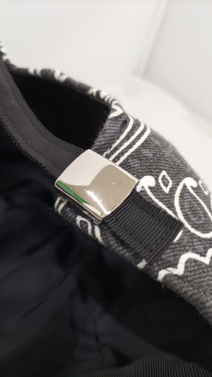 金属部分細かい傷あり