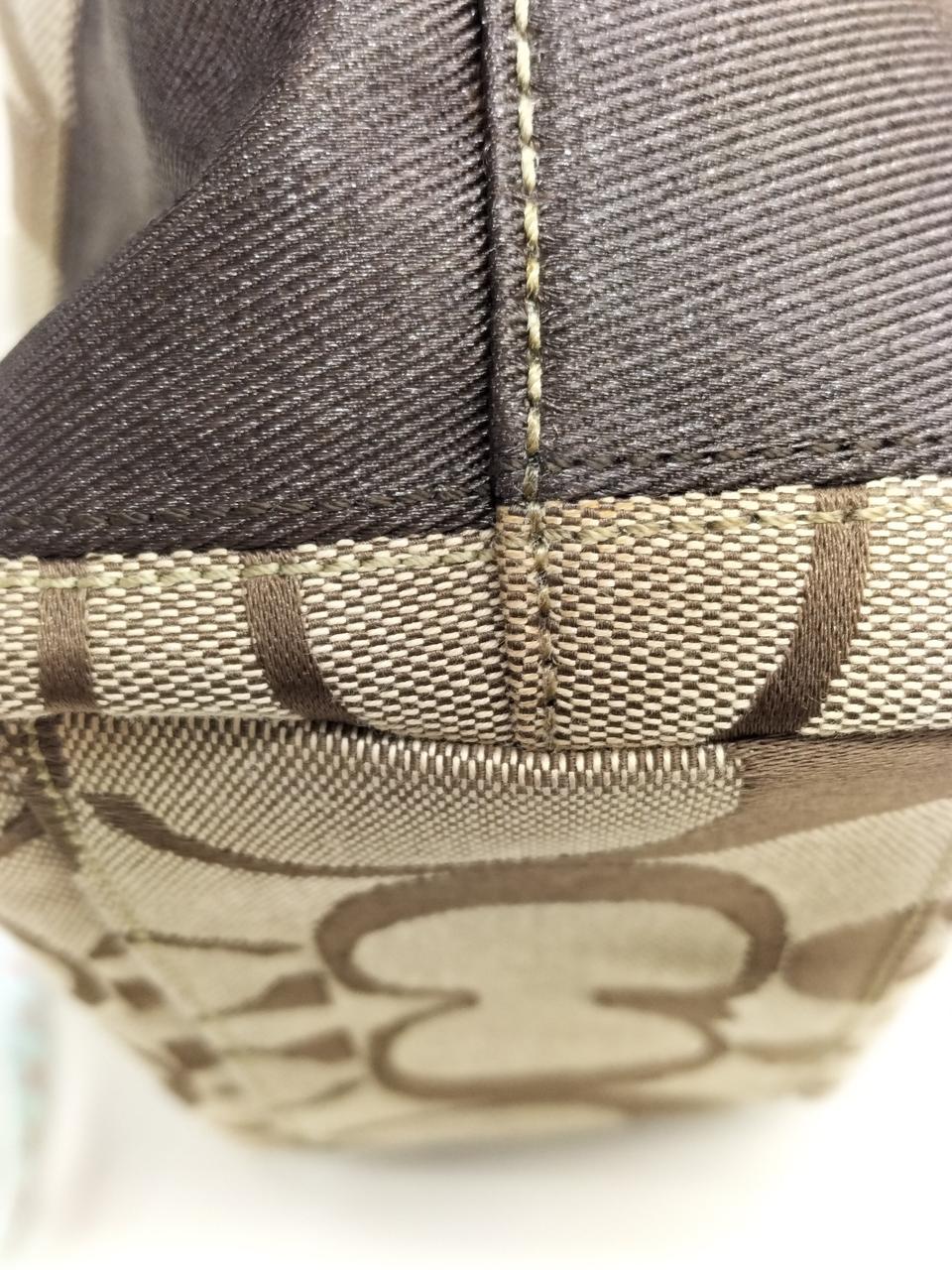 糸と周辺少し色が濃くなっています