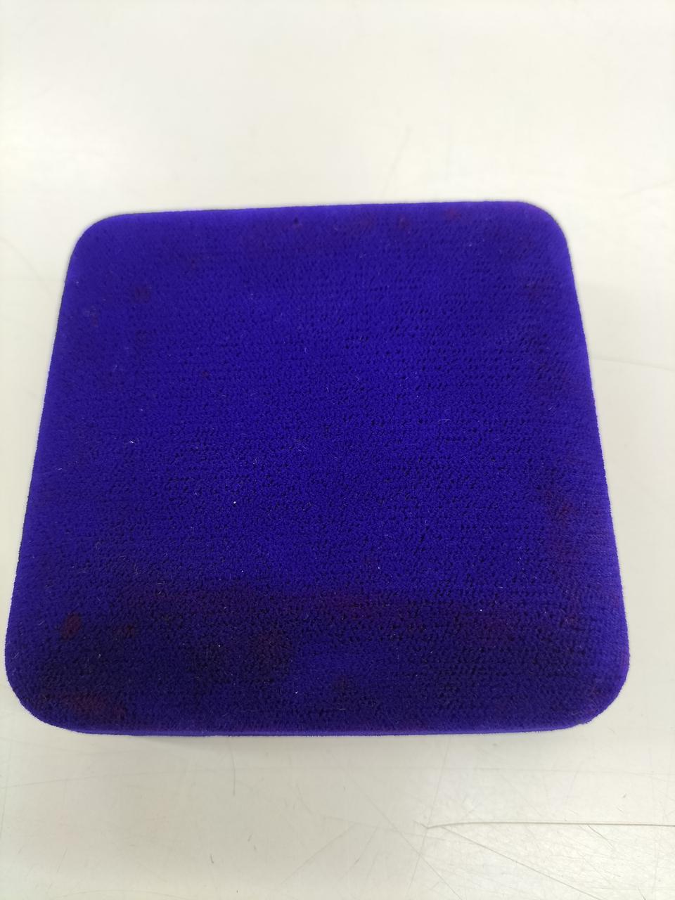 箱変色あり
