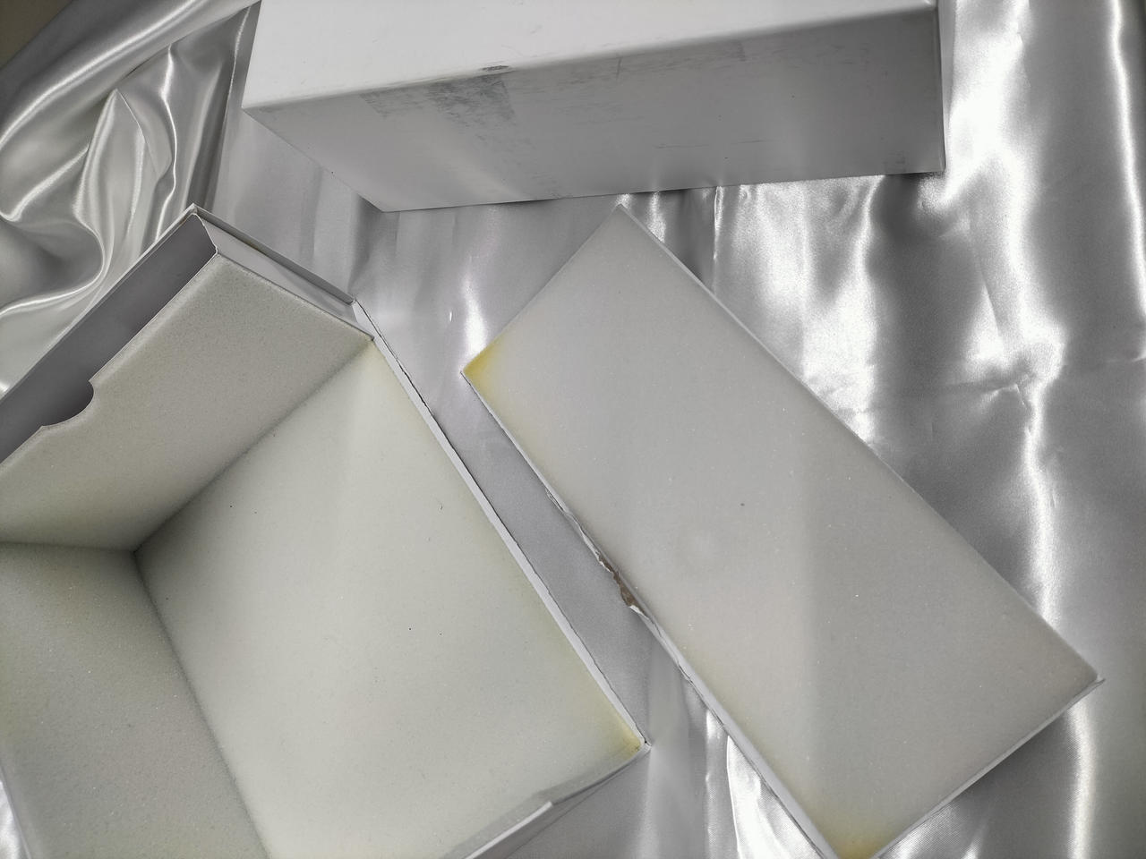 外箱汚れ破れあり