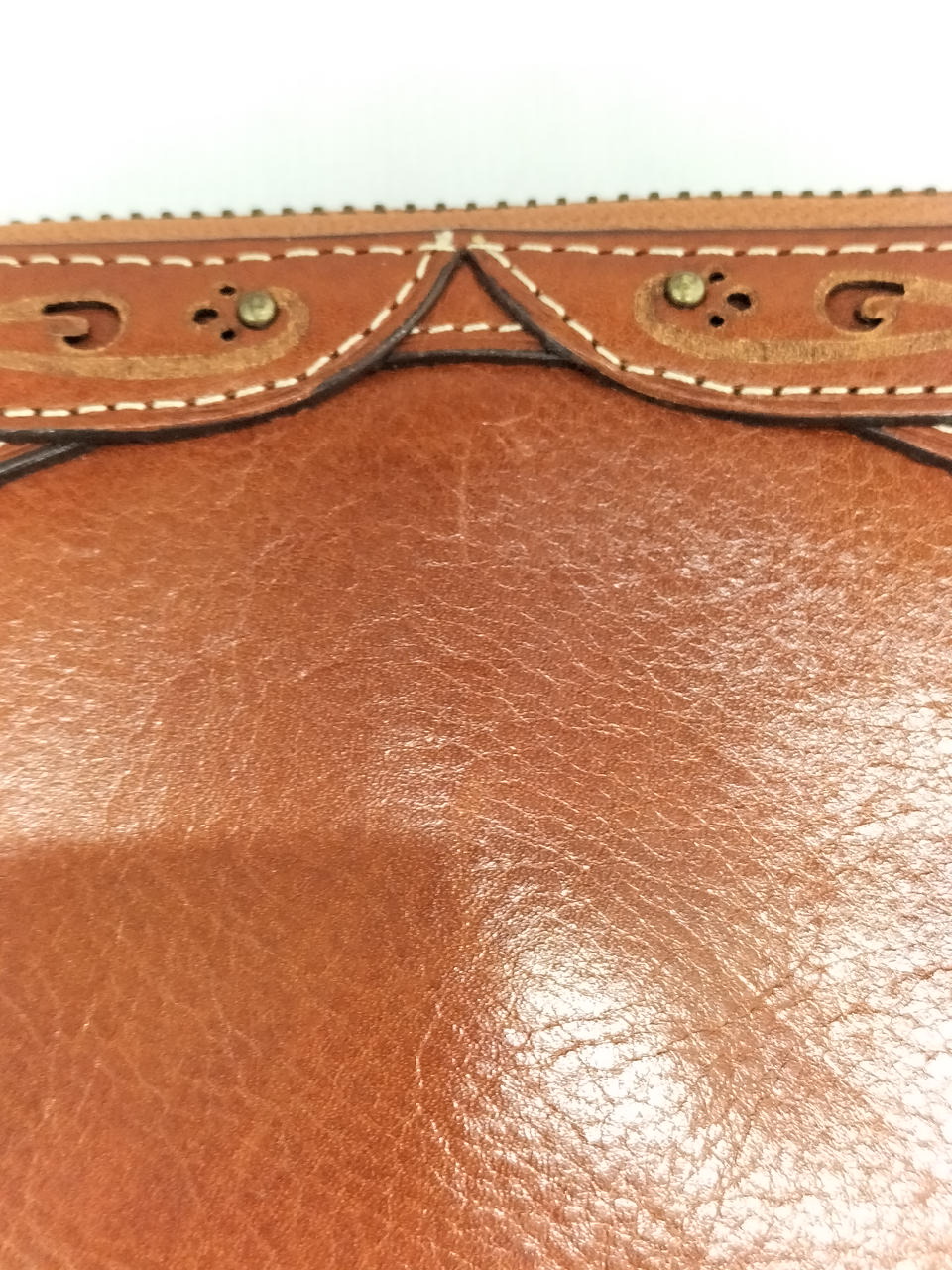 画像中央部分に擦れあり