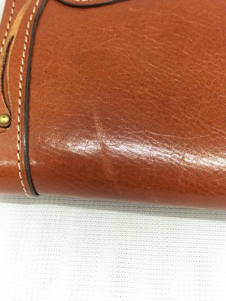 画像中央部分に擦れあり