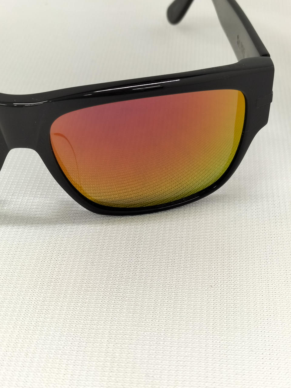 レンズに傷あり