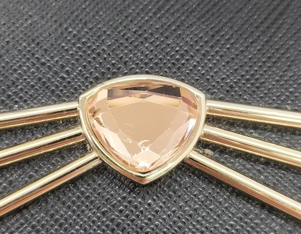 細かなキズ、若干欠けあります。