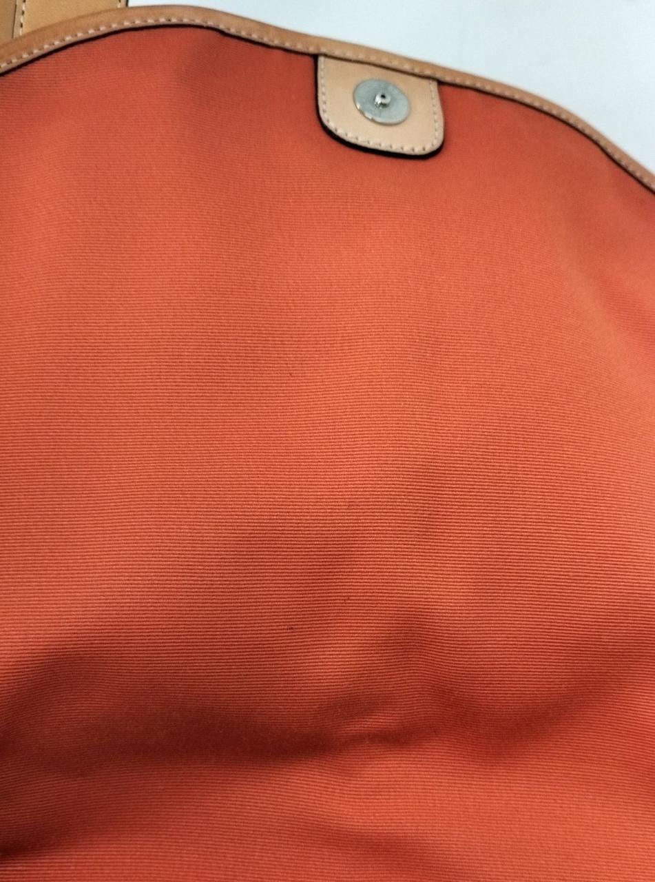 点々の汚れあり