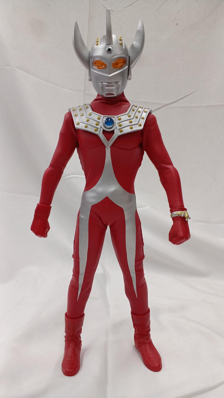 【未開封品】メディコムトイ　MAT ウルトラマンタロウ　ソフビ メディコム・トイ「MAT」シリーズにウルトラマンタロウが参上