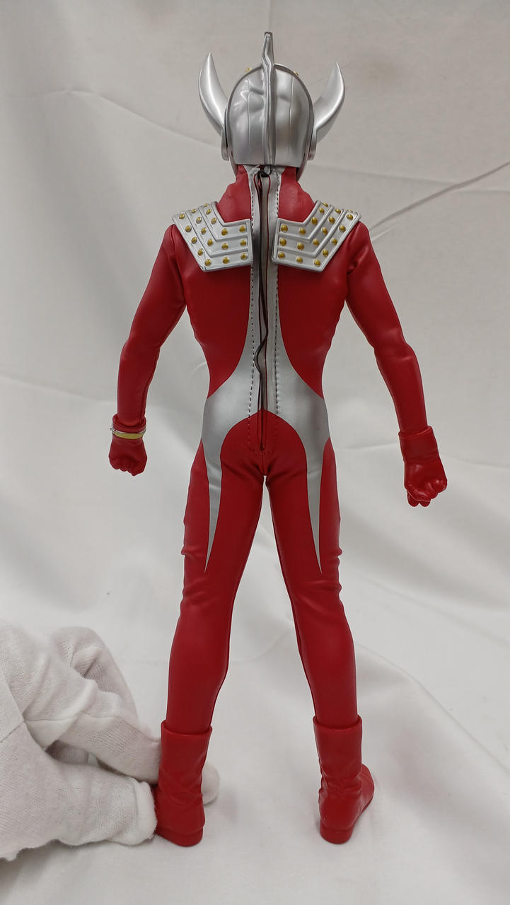 メディコム・トイ|可動フィギュア ウルトラマンタロウ|HARDOFF