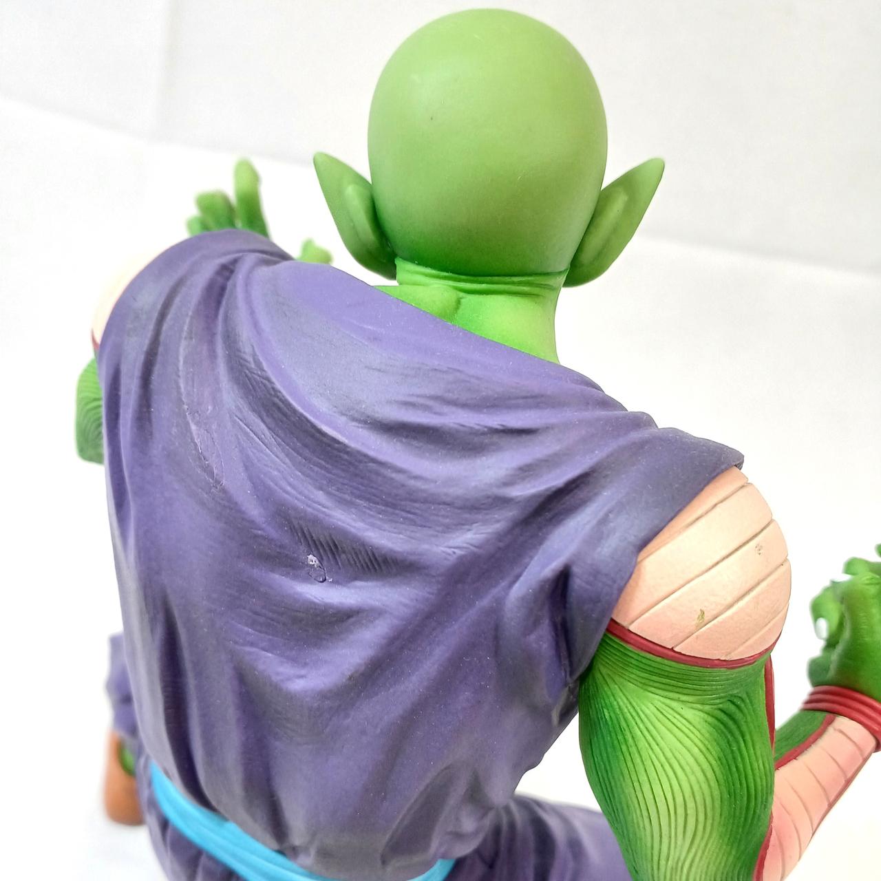 背中、肩部分に小さなキズあり