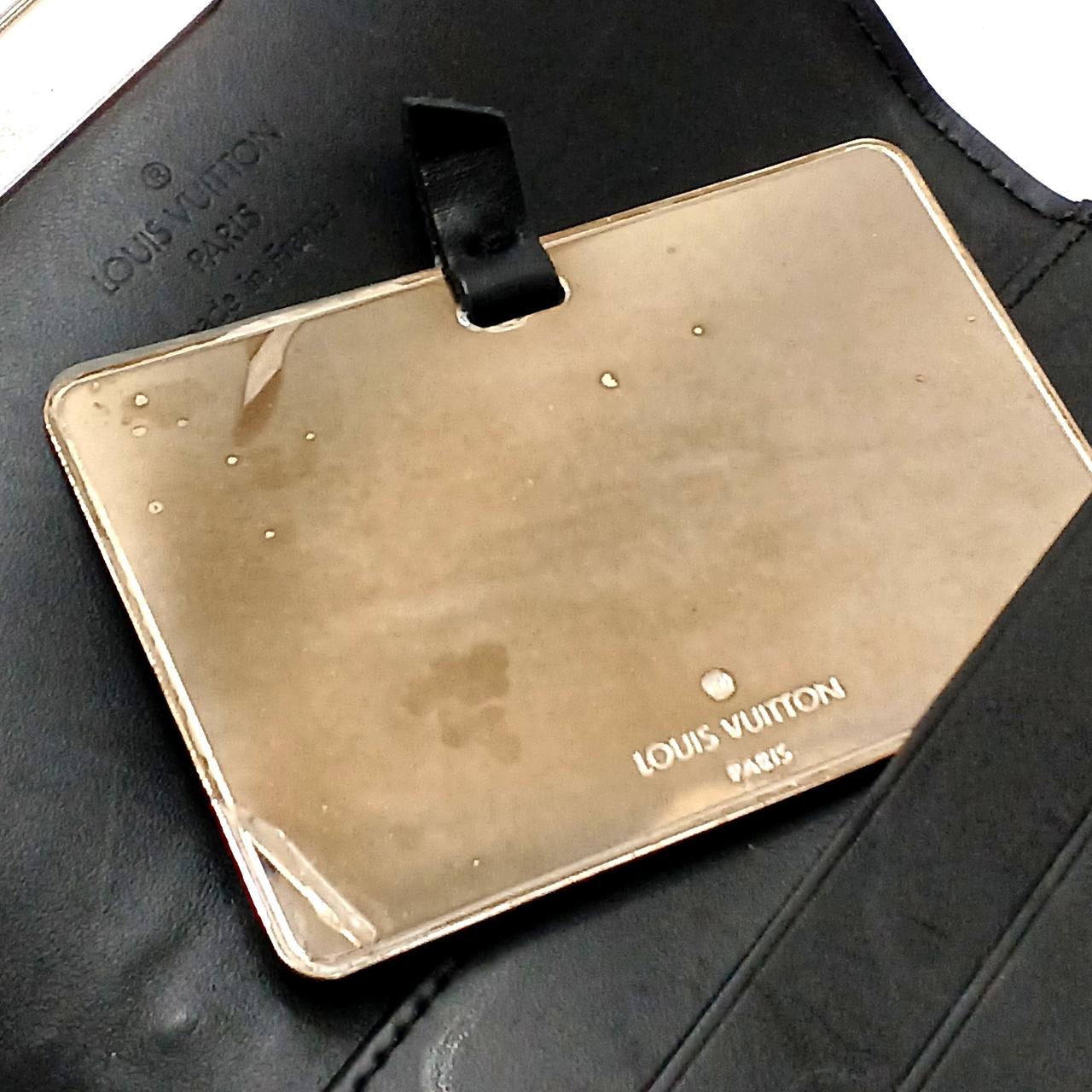 ミラー(保護シール付き)あり