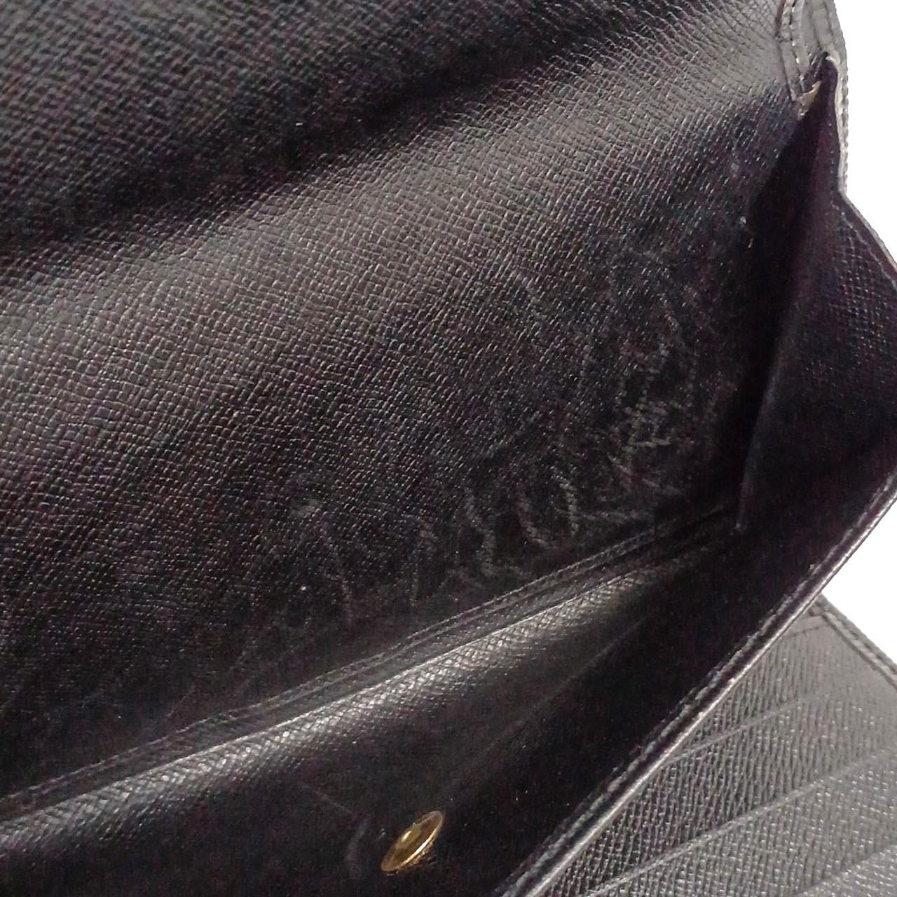 内側にキズあり