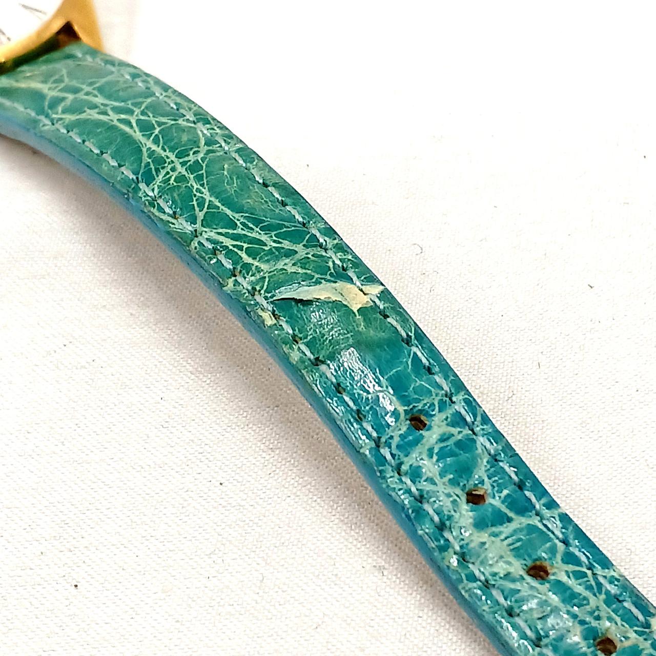 破れ·変色あり