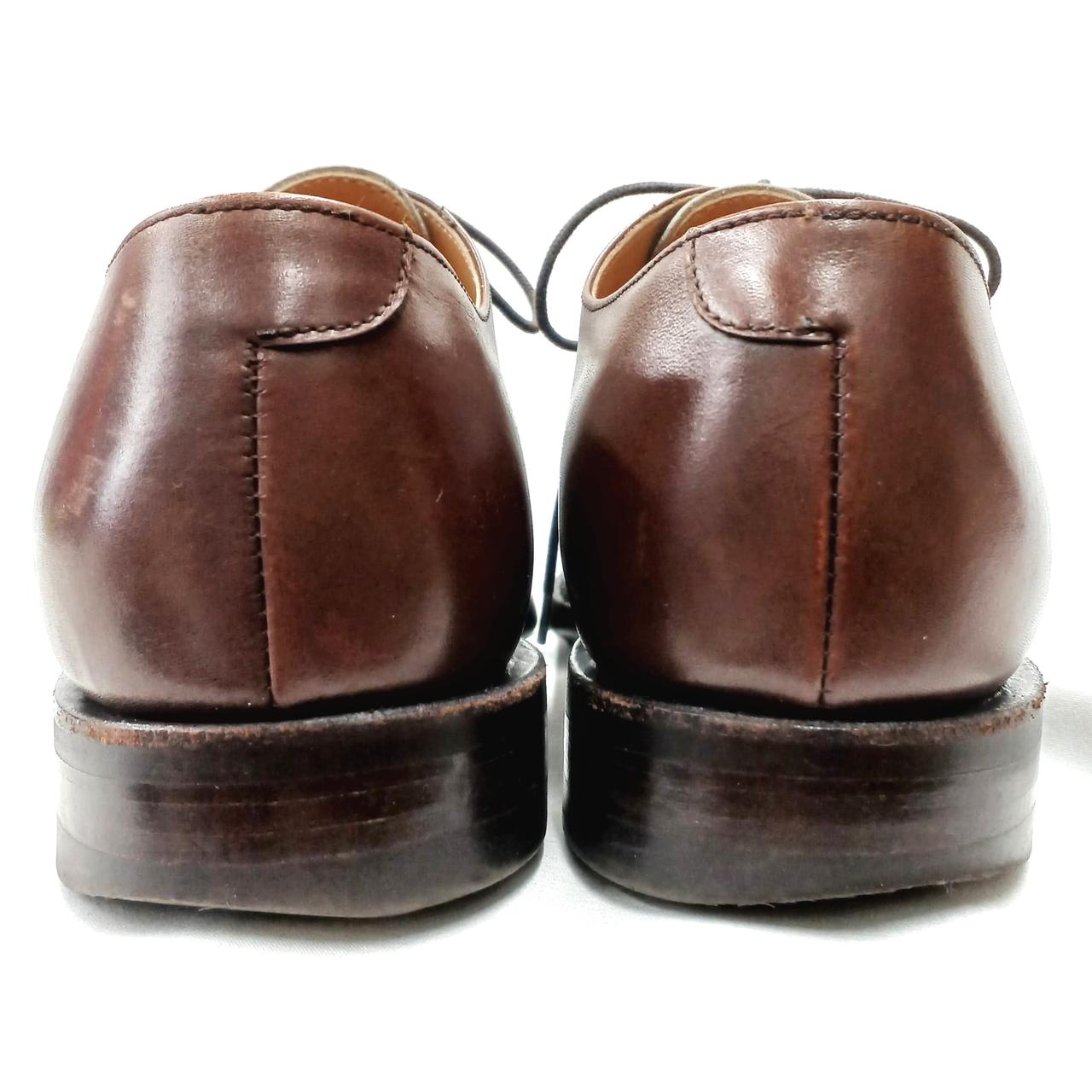 かかとの磨り減りあり