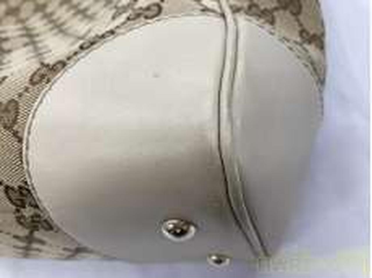 キズ、汚れがあります