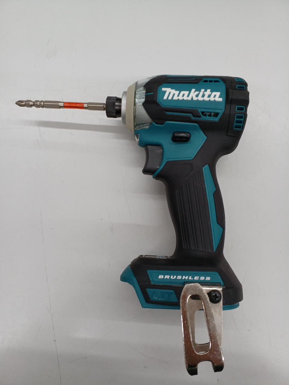 マキタ TD160D 充電式インパクトドライバー【野田愛宕店】【店頭取引