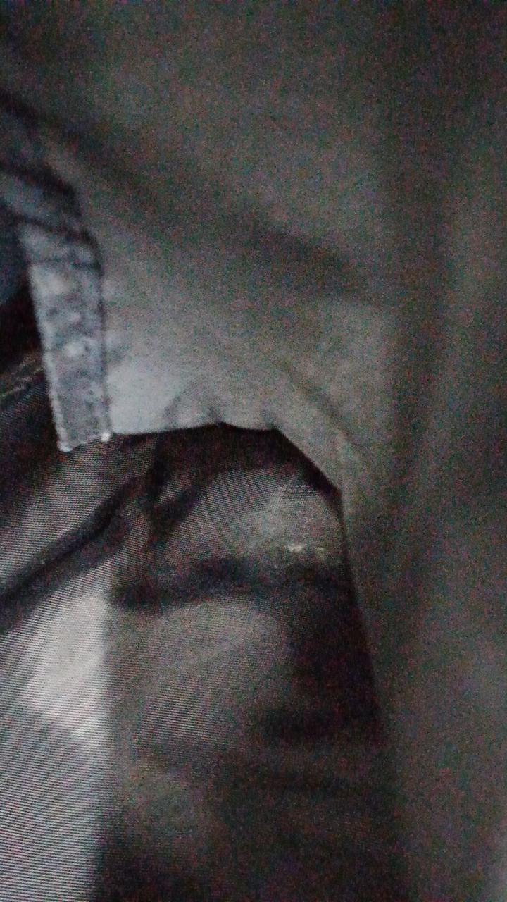 内側に汚れが少しあります