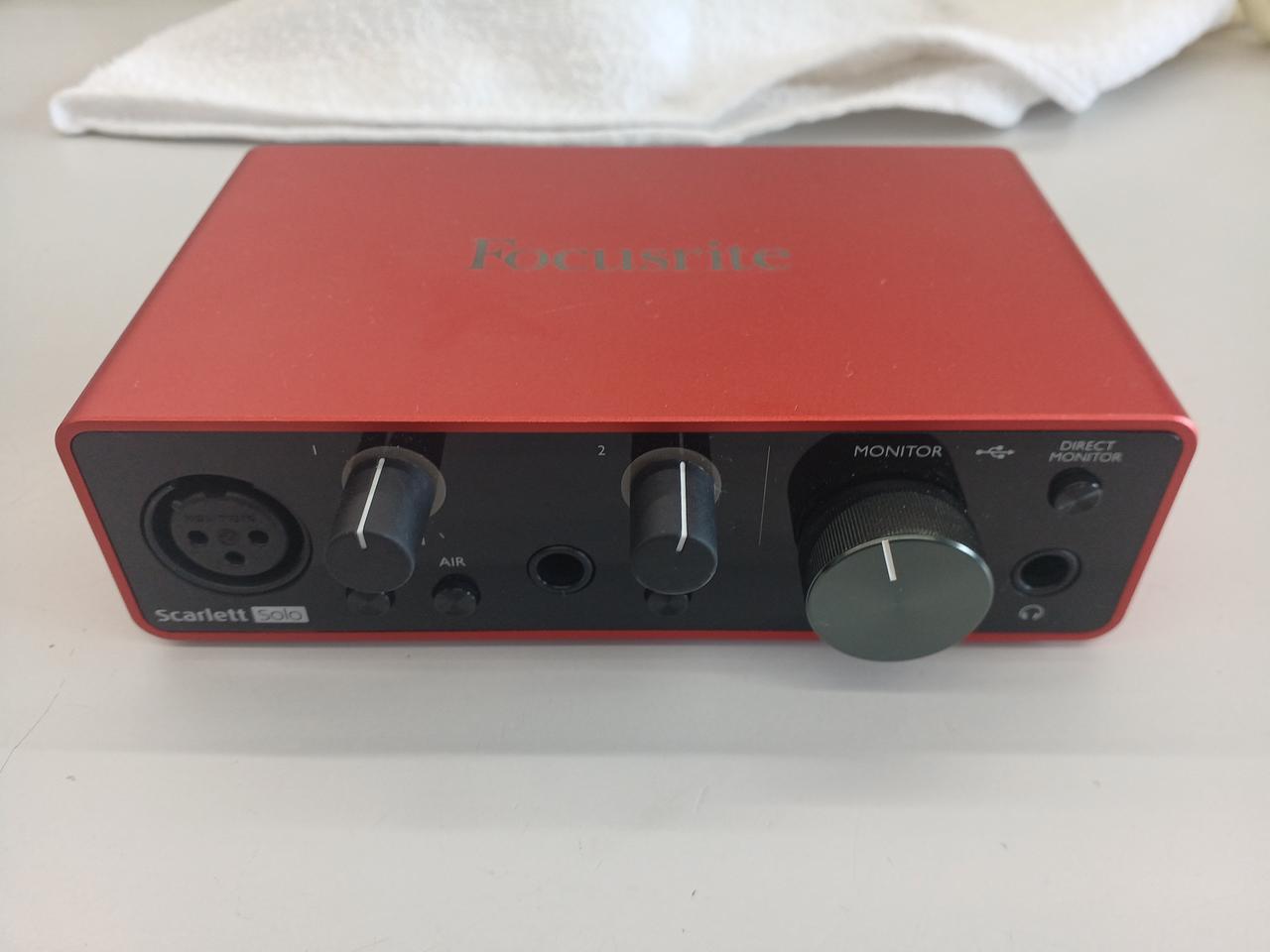 Focusrite フォーカスライト オーディオインターフェース(ほぼ未使用) Focusrite Scarlett solo (4th Gen) 2in 2out オーディオ