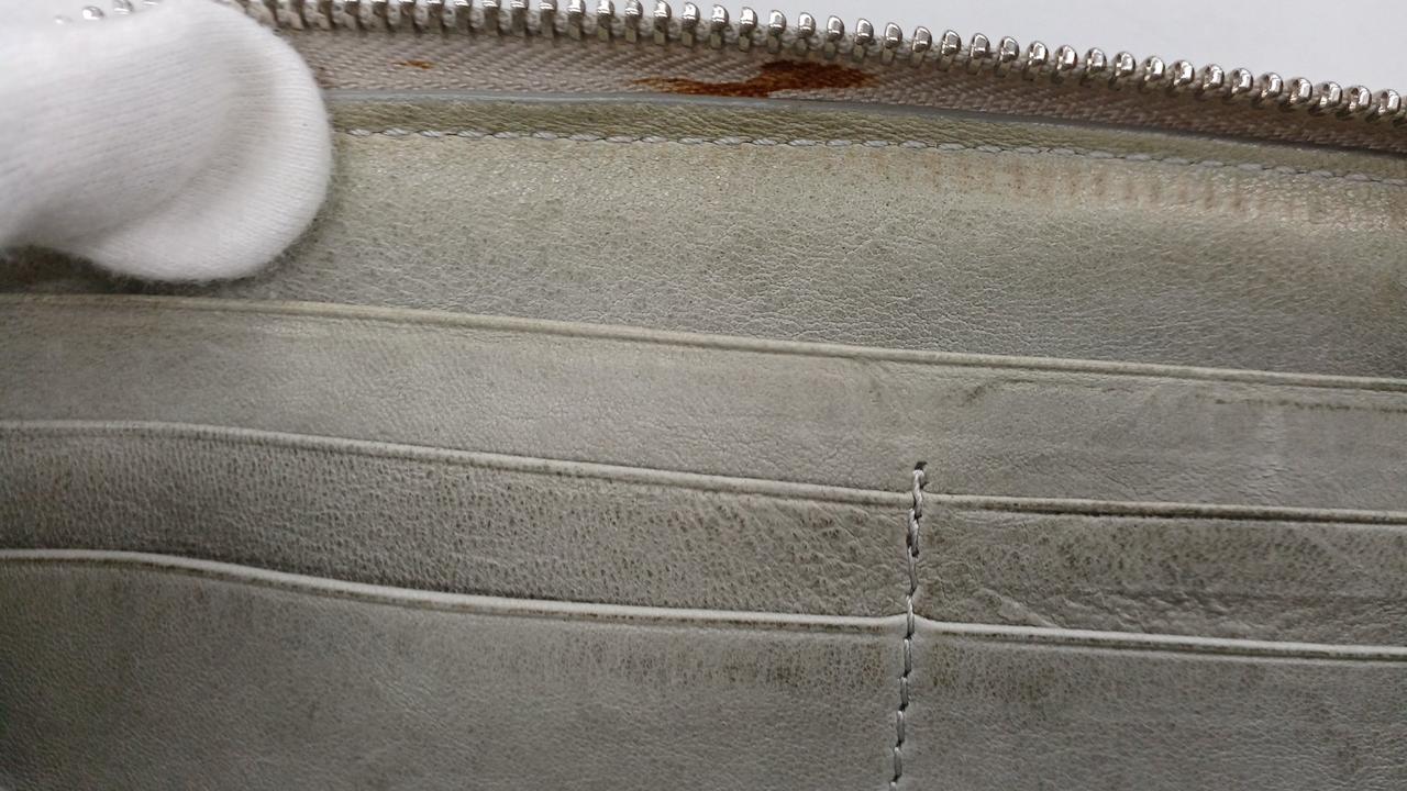 内側にも汚れがあります