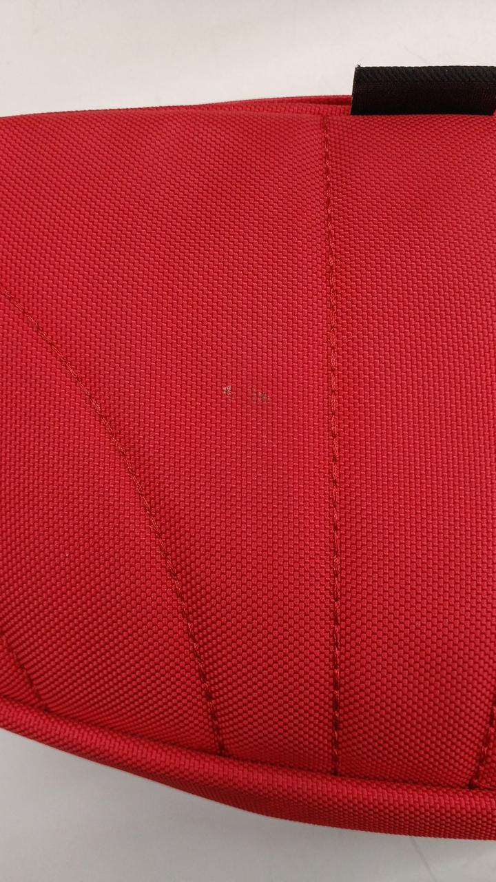 背面に汚れがあります