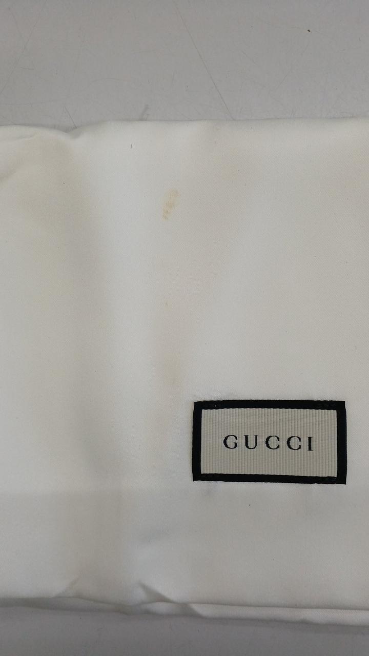 保存袋に汚れがあります