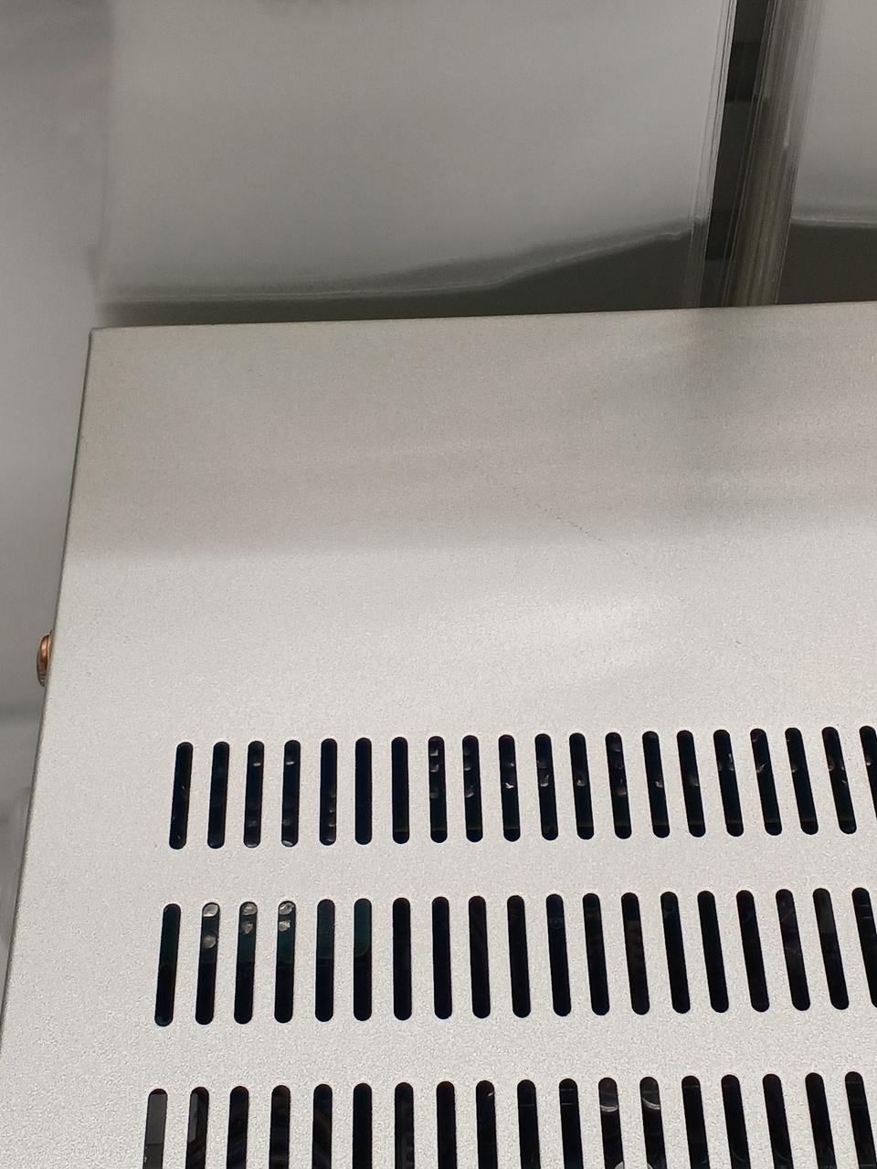 上部少々汚れあり