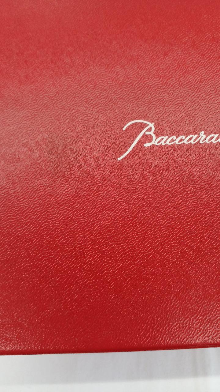 2ヶ所薄いシミあり