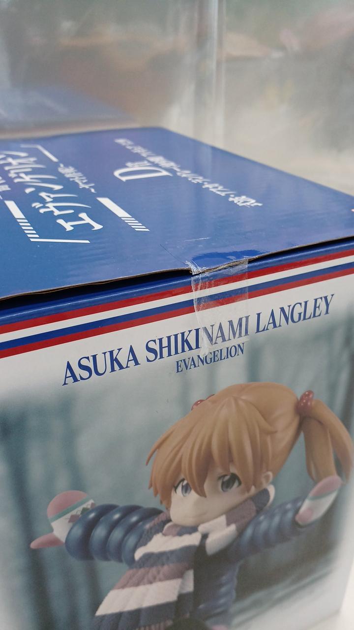 テープ剥がれかけてます。