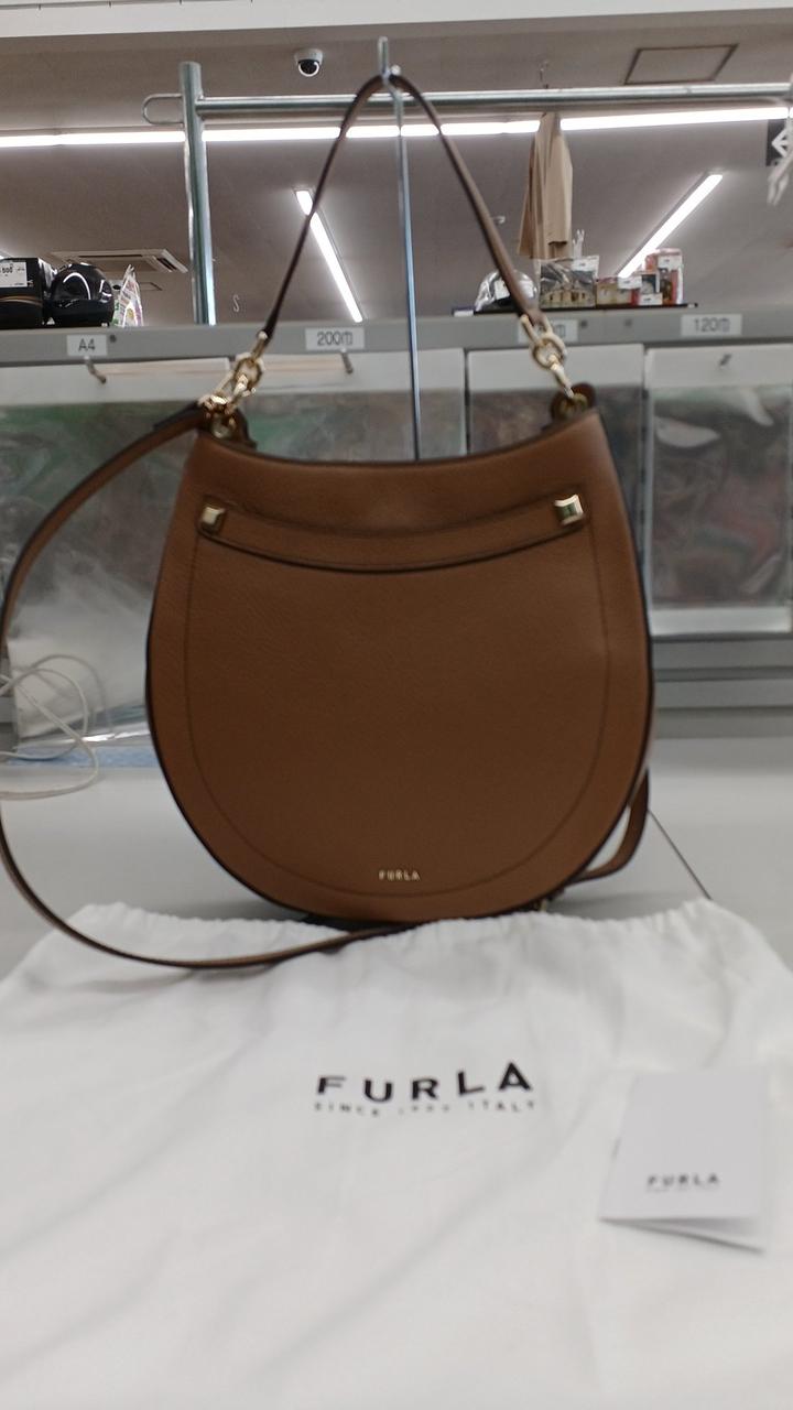 保護袋付属です